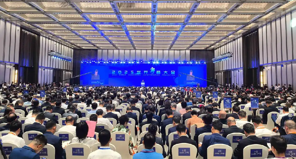 喜報(bào)！沃德精密董事長(zhǎng)任向陽(yáng)榮獲“廣東省非公有制經(jīng)濟(jì)人士?jī)?yōu)秀中國(guó)特色社會(huì)主義事業(yè)建設(shè)者”稱(chēng)號(hào)